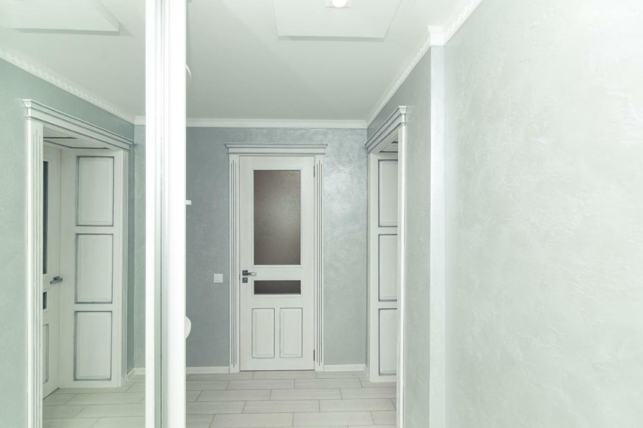 Luxury Apart-Hotel On Kondrateva Street Sumy Exterior foto